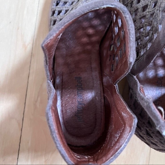 Jeffrey Campbell Taggart Ankle Booties in Taupe 6.5 - Picture 7 of 14